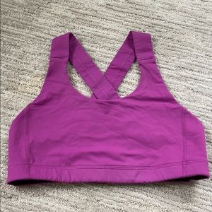 Pink lulu lemon sports bra